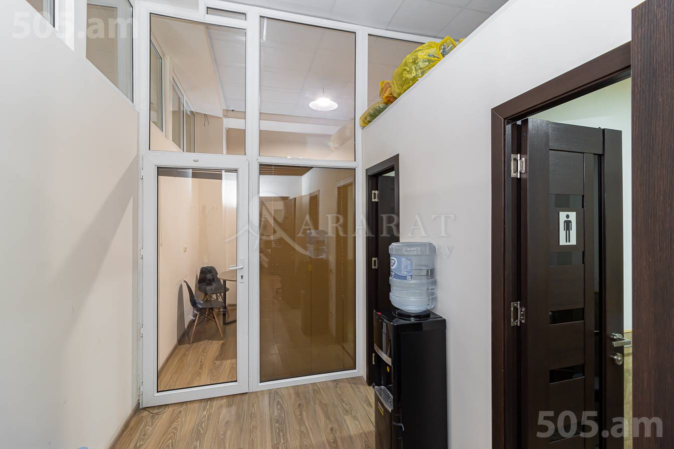 Commercial for rent خیابان آرام, مرکز شهر ایروان, 153467