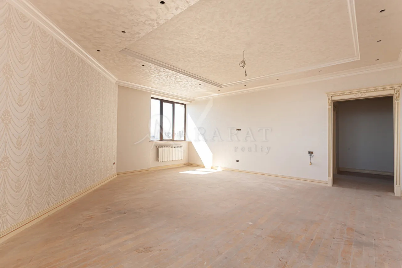 3 bedroom apartment for sale Hayrik Muradyan street, عربگیر ایروان, 157399