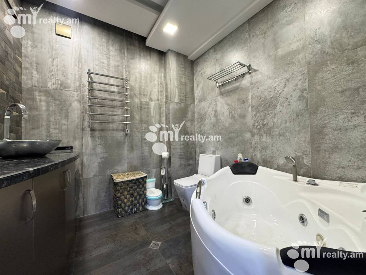 2 bedroom apartment for sale Amiryan St, Center Yerevan, 156152