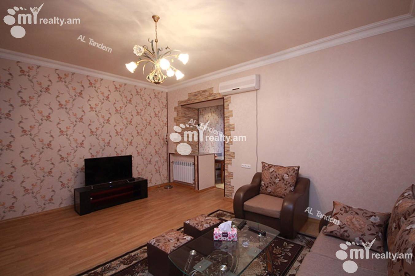 3 սենյականոց բնակարան  Սայաթ-Նովայի պող, Կենտրոն Երևան, 158592