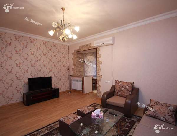 3-senyakanoc-bnakaran-vacharq-Yerevan-Center