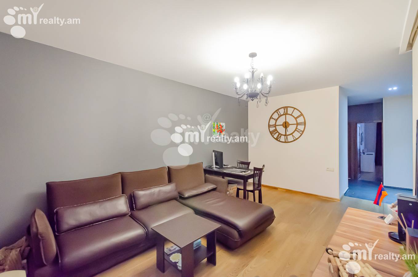 3 սենյականոց բնակարան  Սարյան փող, Կենտրոն Երևան, 154929