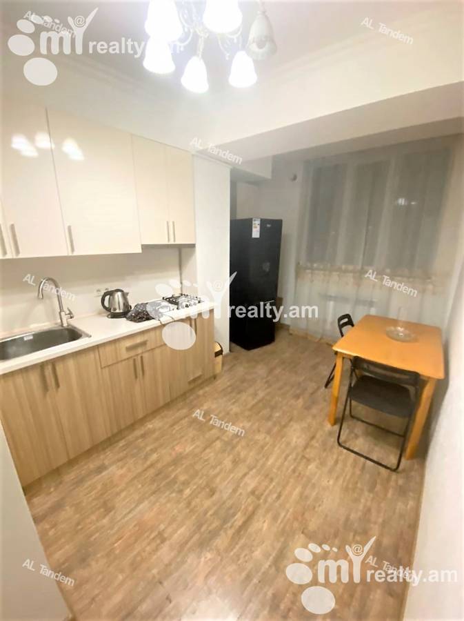 3 bedroom apartment for sale Mashtots Ave, Center Yerevan, 122464
