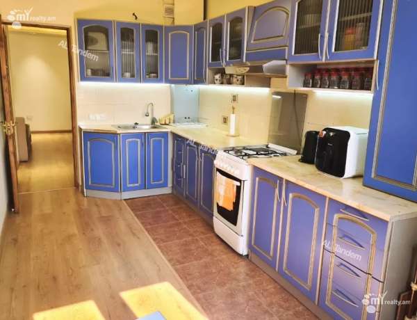 3-senyakanoc-bnakaran-vacharq-Yerevan-Center