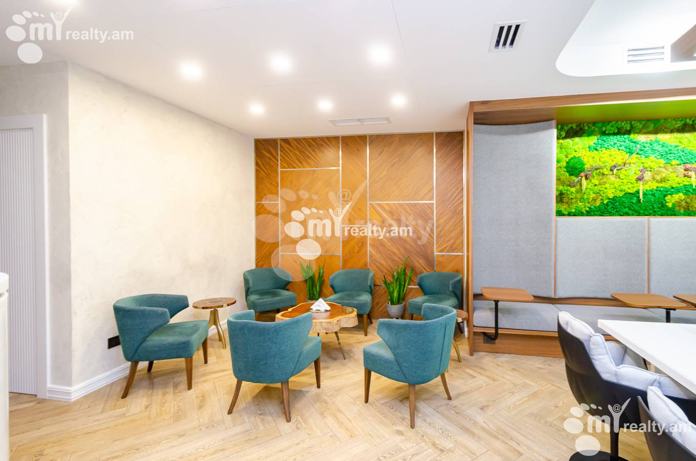 Снять коммерческoе помещение Амирян ул, Центр Ереван, 148575