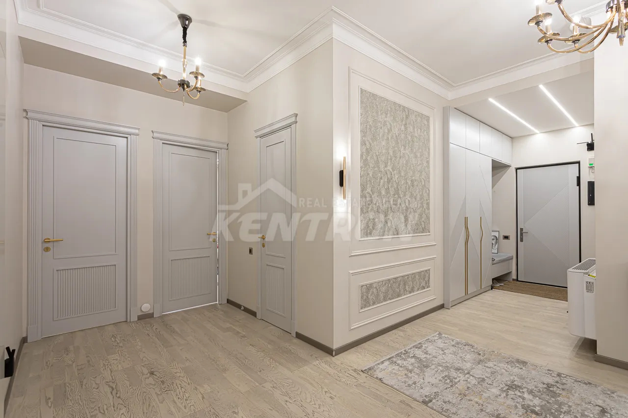 Купить 3 комнатную квартиру Бузанд ул, Центр Ереван, 159658