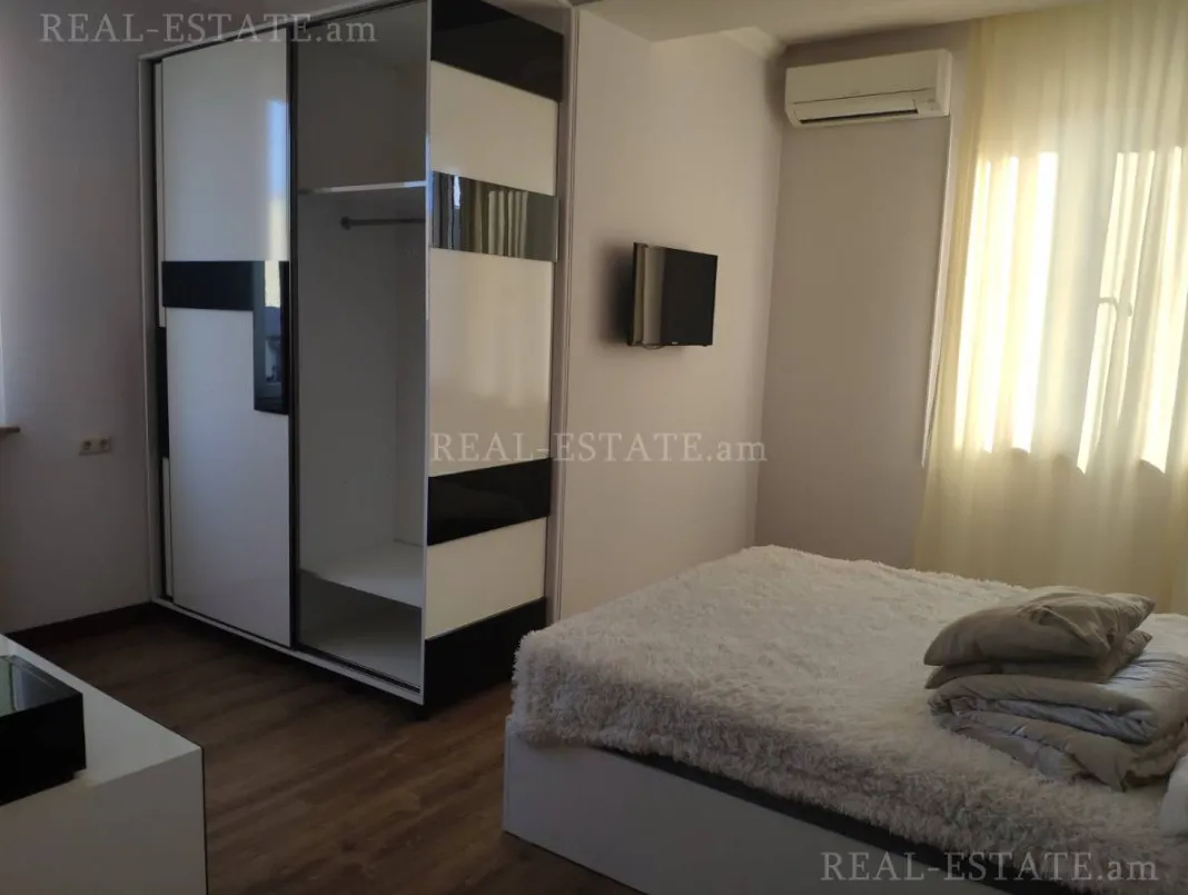 4 bedroom apartment for rent خیابان پوشکین, مرکز شهر ایروان, 160266