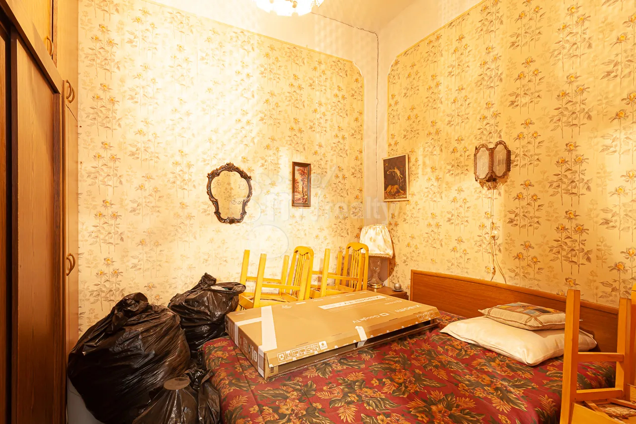 3 bedroom apartment for sale Pushkin St, Center Yerevan, 161163