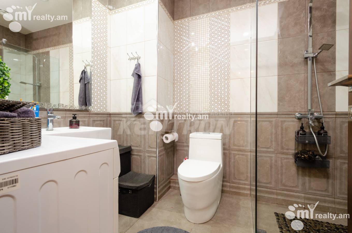 3 bedroom apartment for sale خیابان سِواک, کاناکِر – زیتون ایروان, 136094