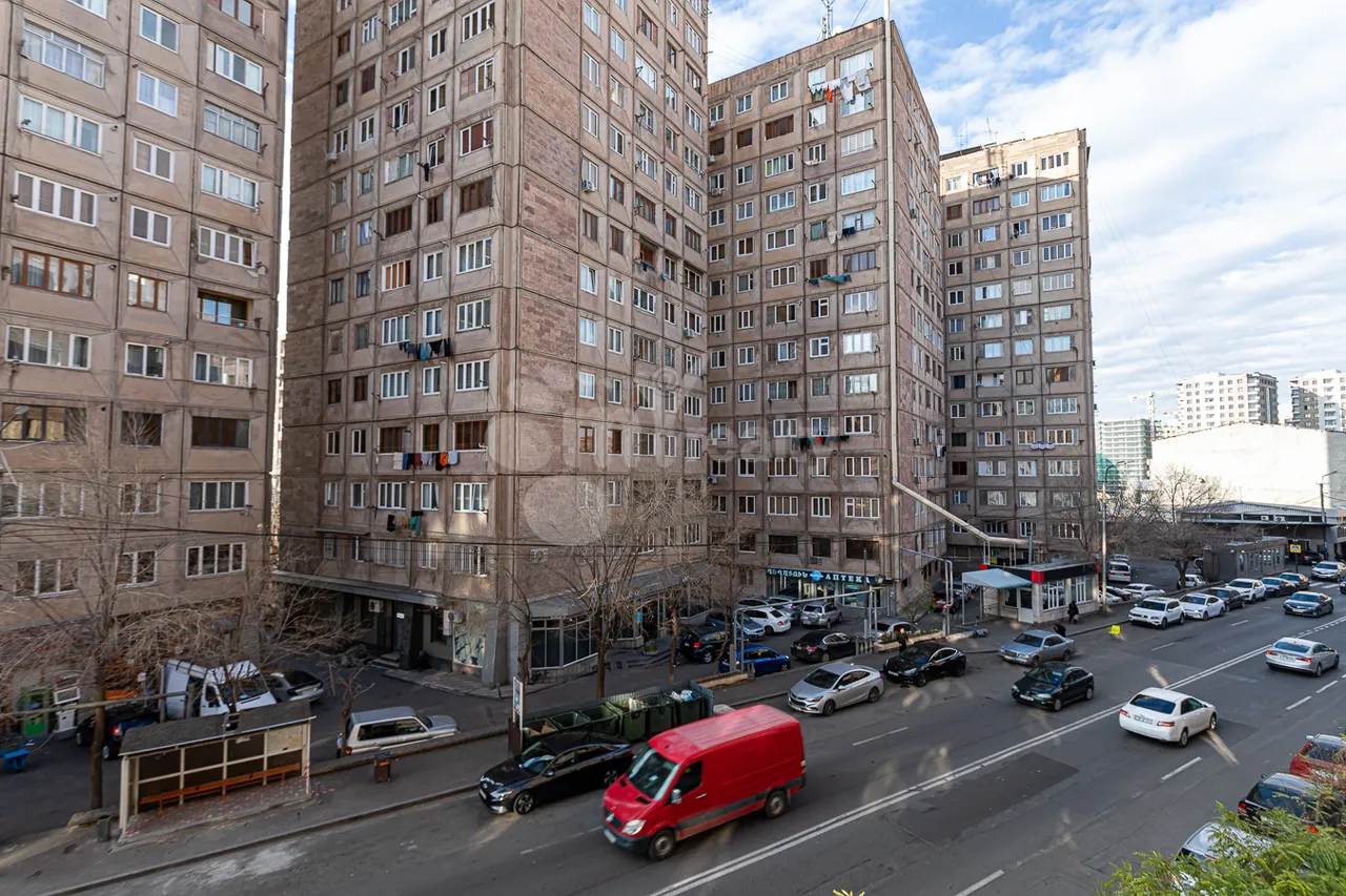 2 սենյականոց բնակարան  Ադոնց փող, Արաբկիր Երևան, 158286