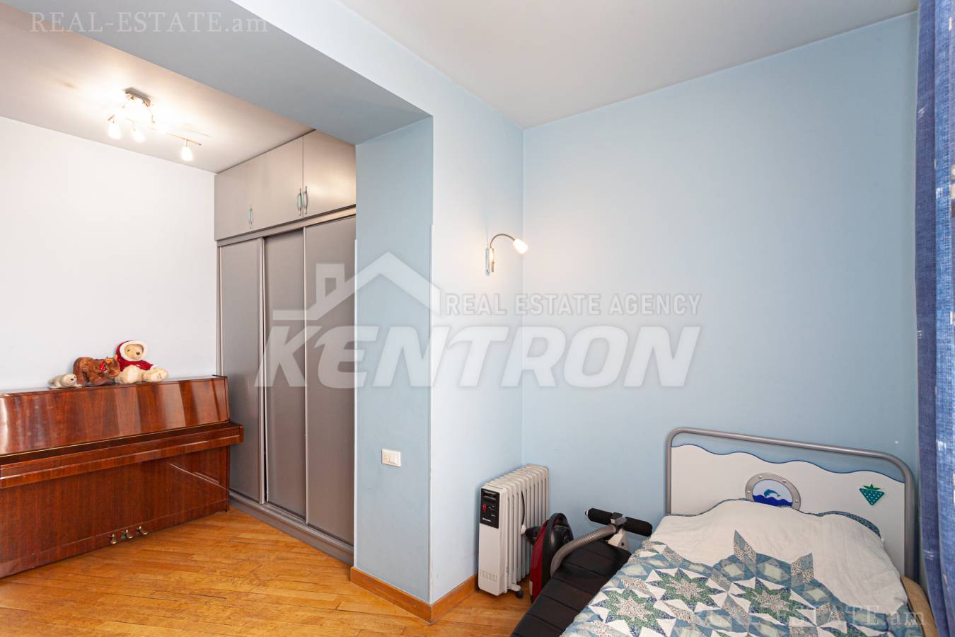 3 սենյականոց բնակարան  Չարենցի փող, Կենտրոն Երևան, 137336