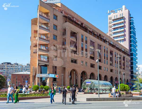 norakaruyc-bnakaran/4-senyakanoc/Northern+%28Hyusisayin%29++Ave/Center/Yerevan