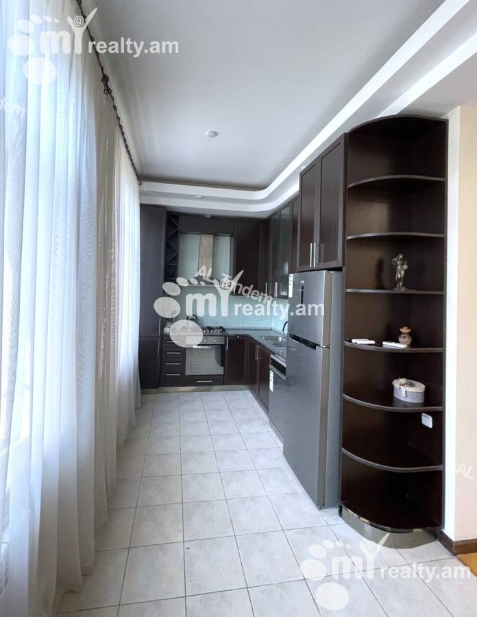 3 bedroom apartment for rent Hanrapetutyan St, Center Yerevan, 152858