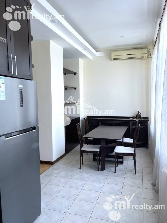 3 bedroom apartment for rent Hanrapetutyan St, Center Yerevan, 152858