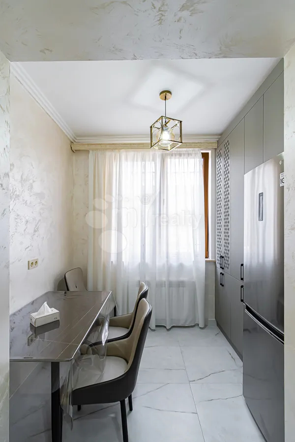 2 bedroom apartment for sale Zakyan St, Center Yerevan, 161601