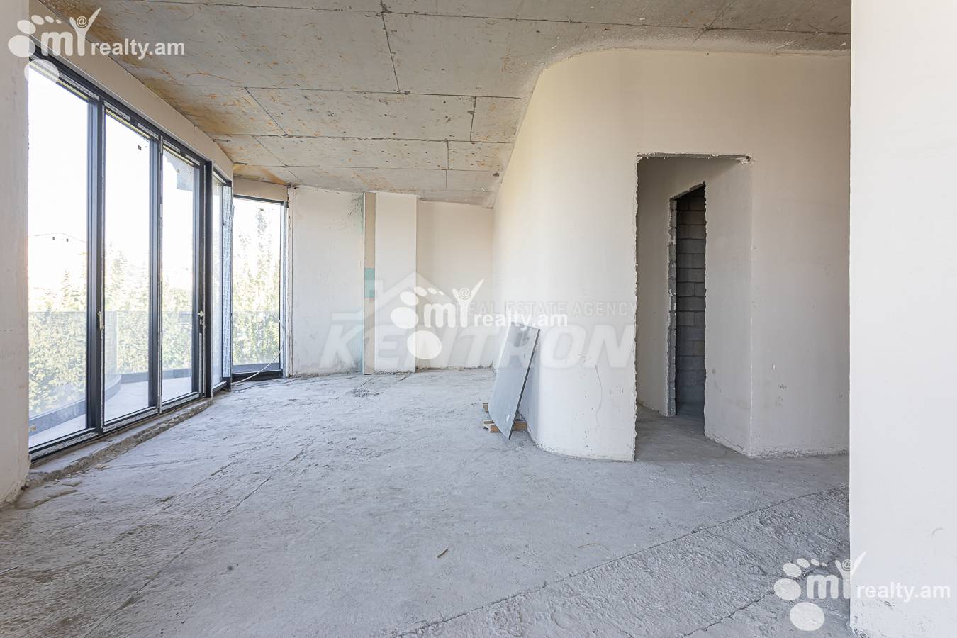 2 սենյականոց բնակարան  Գ. Հովսեփյան փող, Նորք-Մարաշ Երևան, 156820