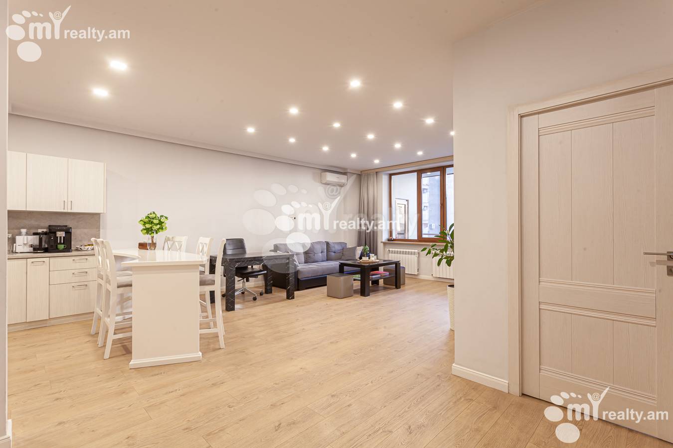 3 bedroom apartment for sale Aram St, Center Yerevan, 155987