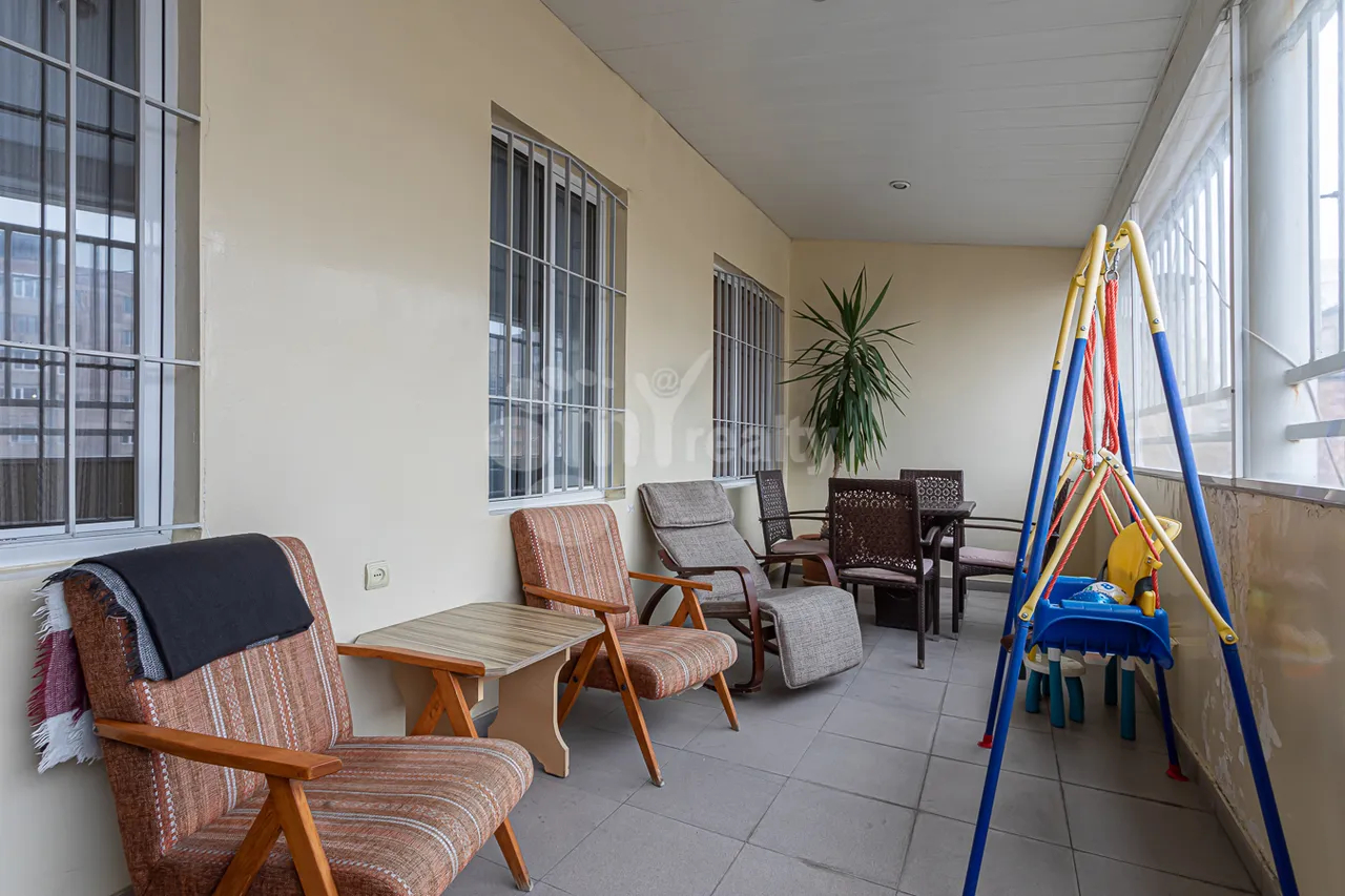 5 bedroom apartment for sale Hr.Kochar St, Arabkir Yerevan, 158249