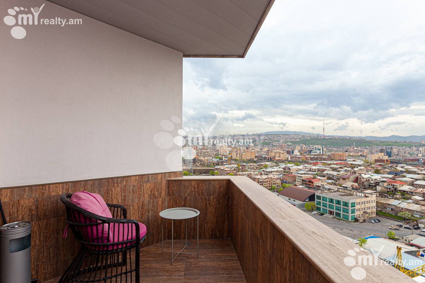 3 bedroom apartment for rent خیابان تِسی تِسِرناکابِرد, مرکز شهر ایروان, 148280