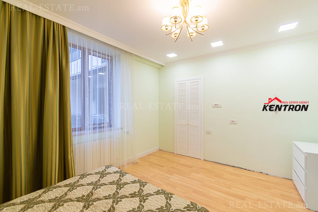 4 bedroom apartment for sale Aram St, Center Yerevan, 131060