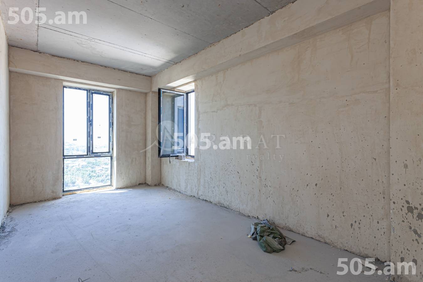 Купить 3 комнатную квартиру Гогол ул., Канакер-Зейтун Ереван, 155762