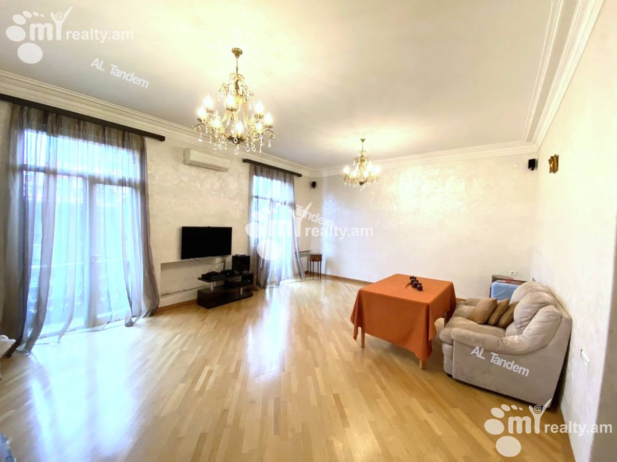 4 սենյականոց բնակարան  Նալբանդյան փող, Կենտրոն Երևան, 122412