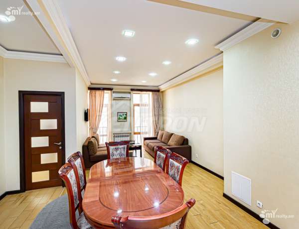 2-senyakanoc-bnakaran-vacharq-Yerevan-Center