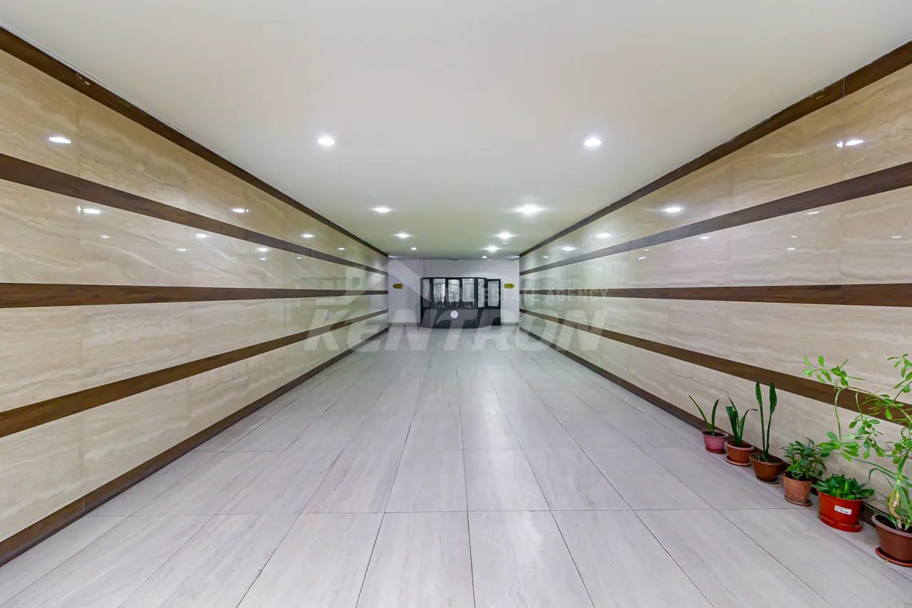 4 bedroom apartment for sale Nalbandyan St, Center Yerevan, 157672