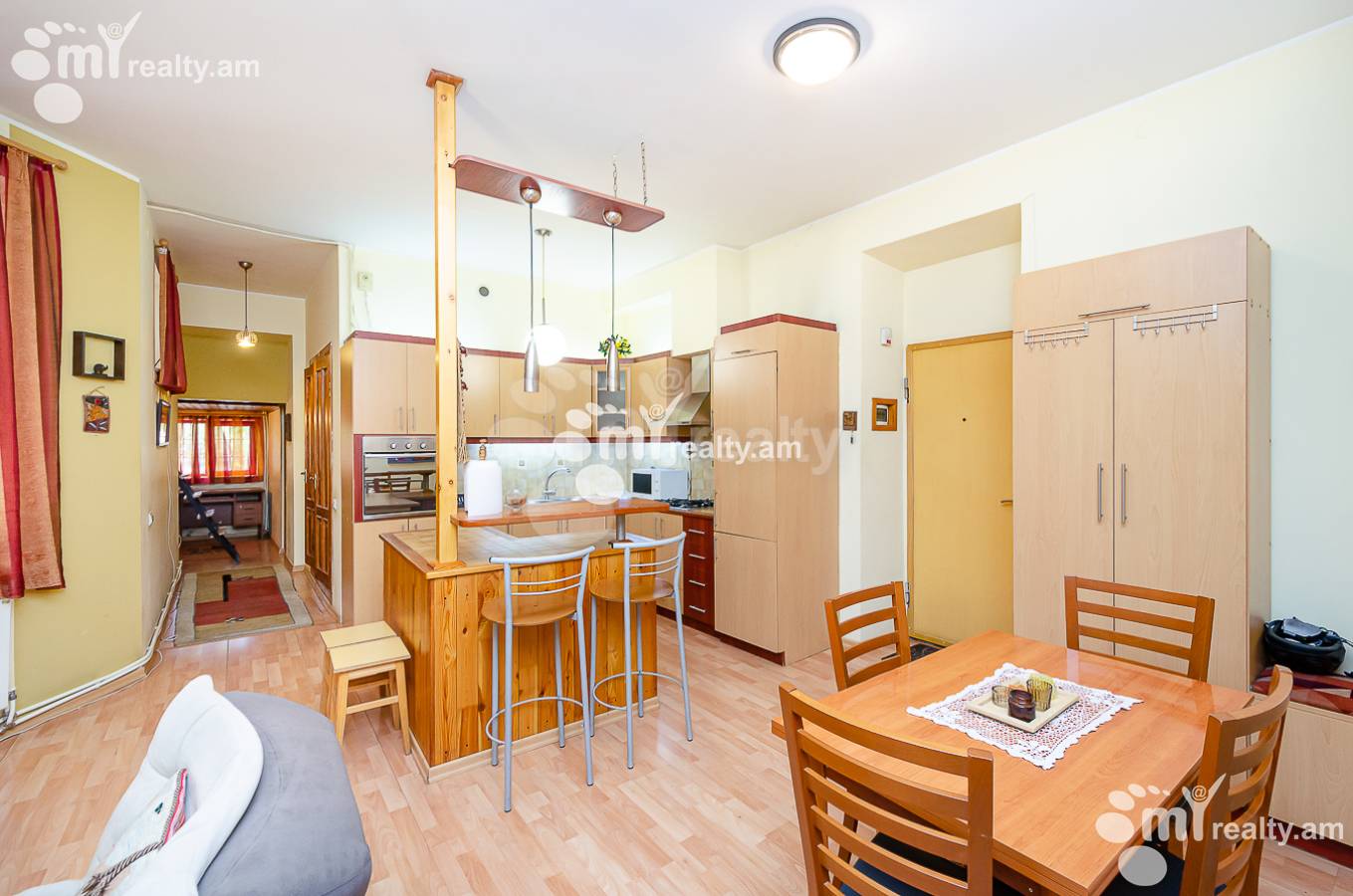 4 bedroom apartment for rent خیابان پوشکین, مرکز شهر ایروان, 151207