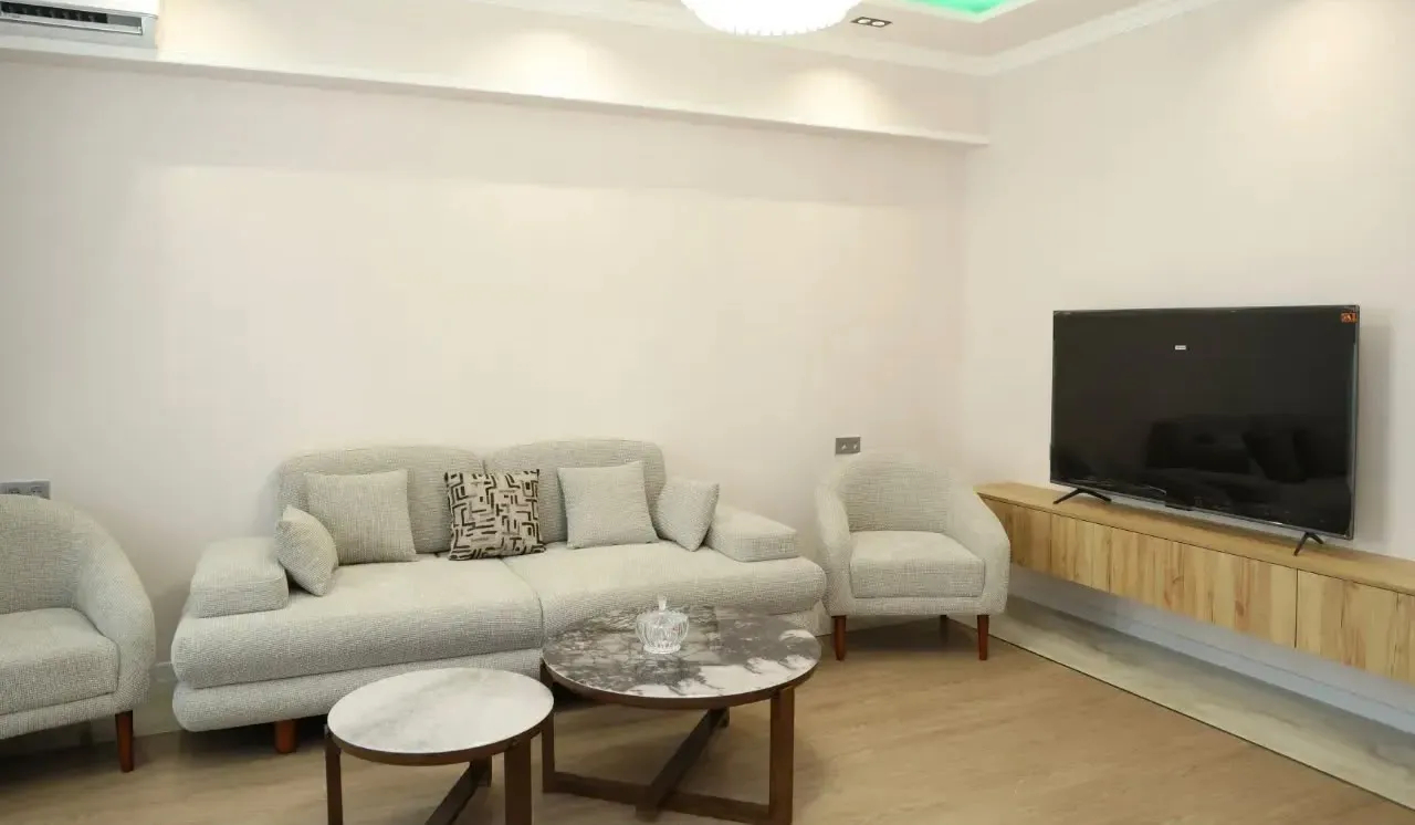 2 bedroom apartment for rent خیابان آرشاکونیاک, مرکز شهر ایروان, 161361