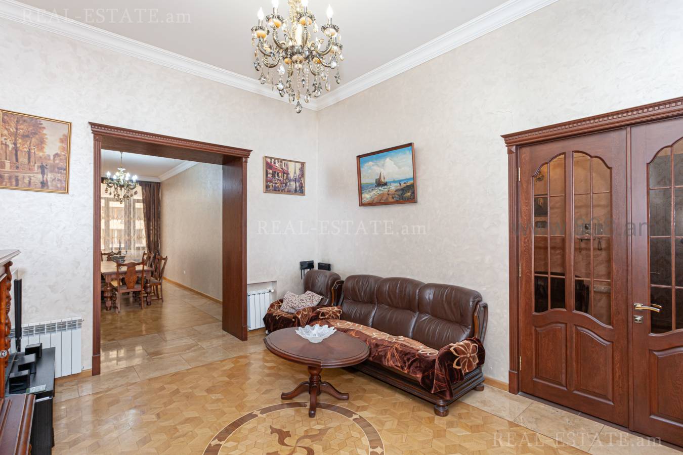 Купить 5 комнатную квартиру Нар Дос ул, Центр Ереван, 133260