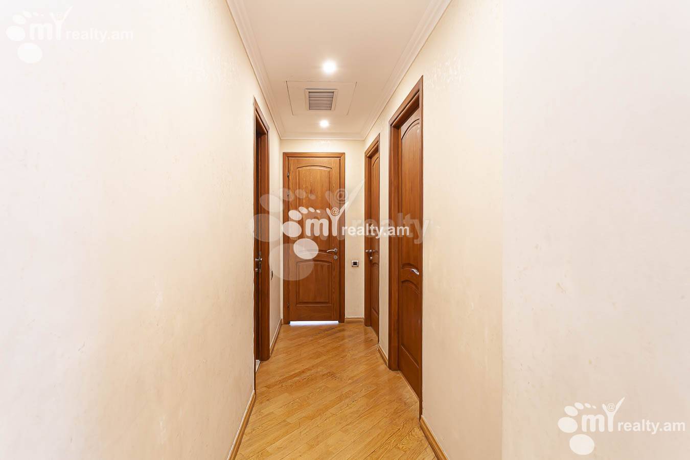 3 bedroom apartment for sale Paronyan St, Center Yerevan, 153346