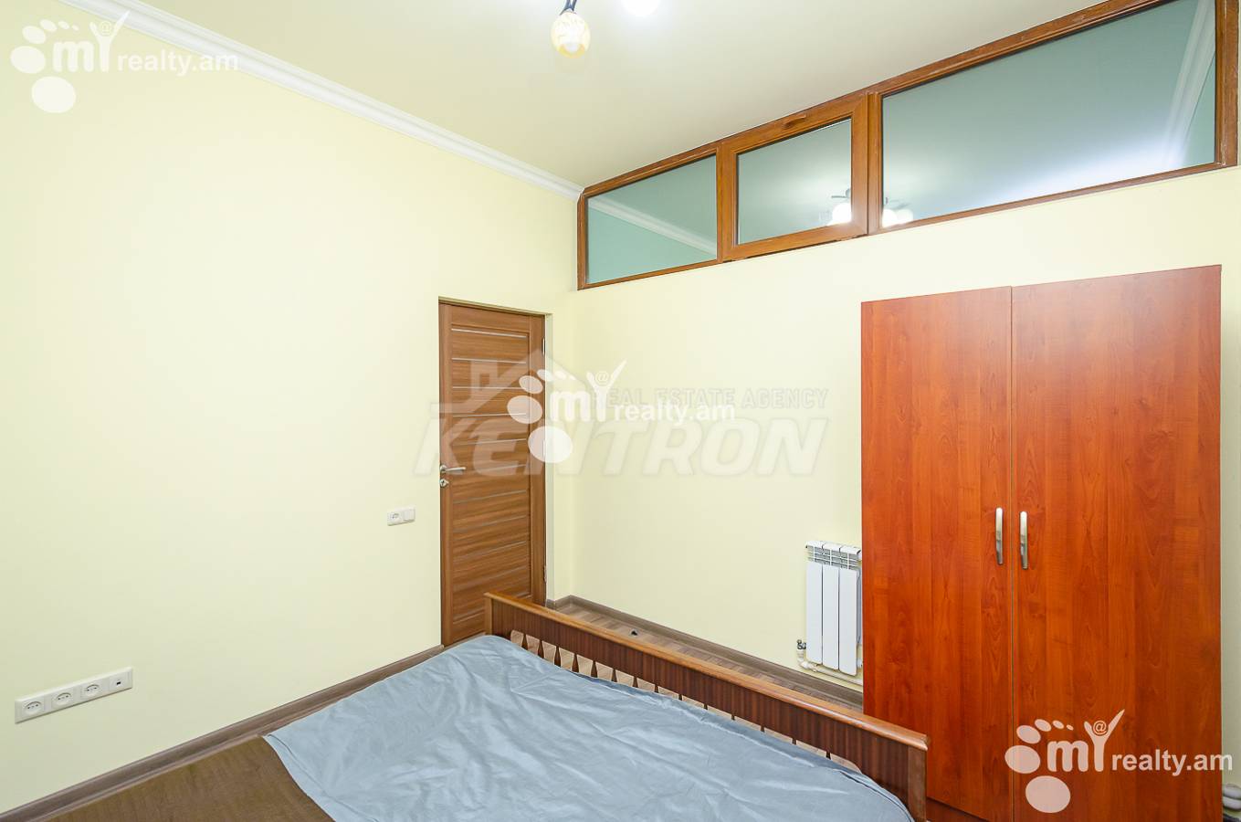 3 bedroom apartment for sale خیابان ابوویان, مرکز شهر ایروان, 109964