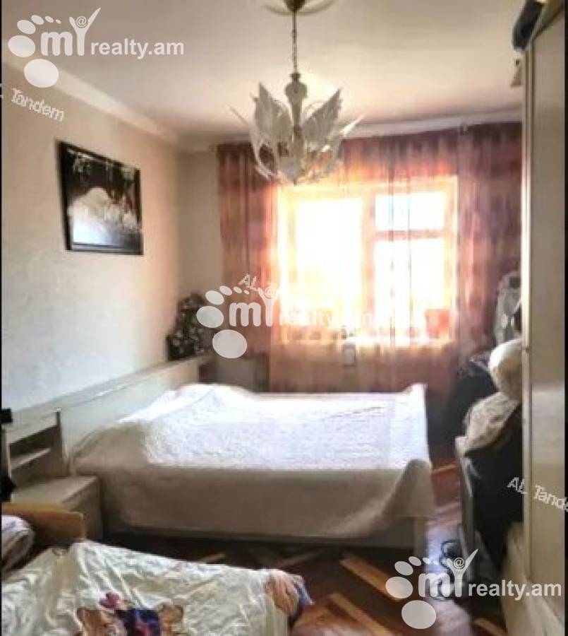 3 bedroom apartment for sale خیابان آرشاکونیاک, مرکز شهر ایروان, 147170