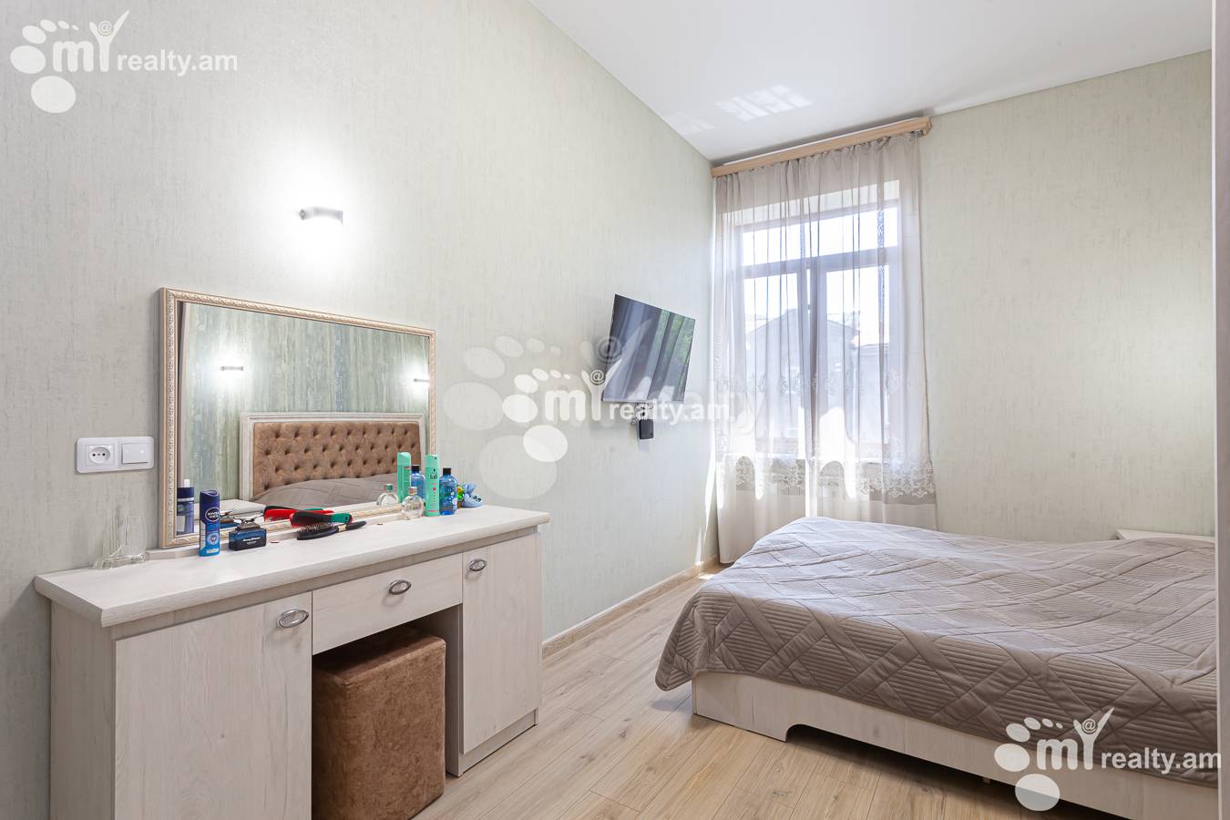 3 bedroom apartment for sale Paronyan St, Center Yerevan, 155985