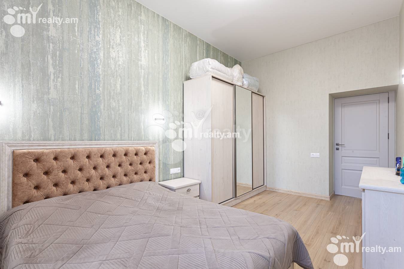 3 bedroom apartment for sale Paronyan St, Center Yerevan, 155985