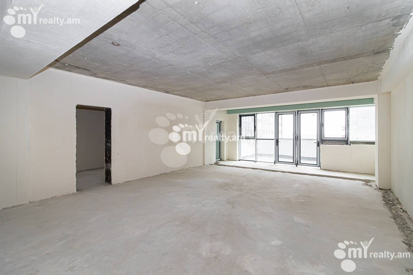 3 bedroom apartment for sale خیابان کومیتاس, عربگیر ایروان, 155628