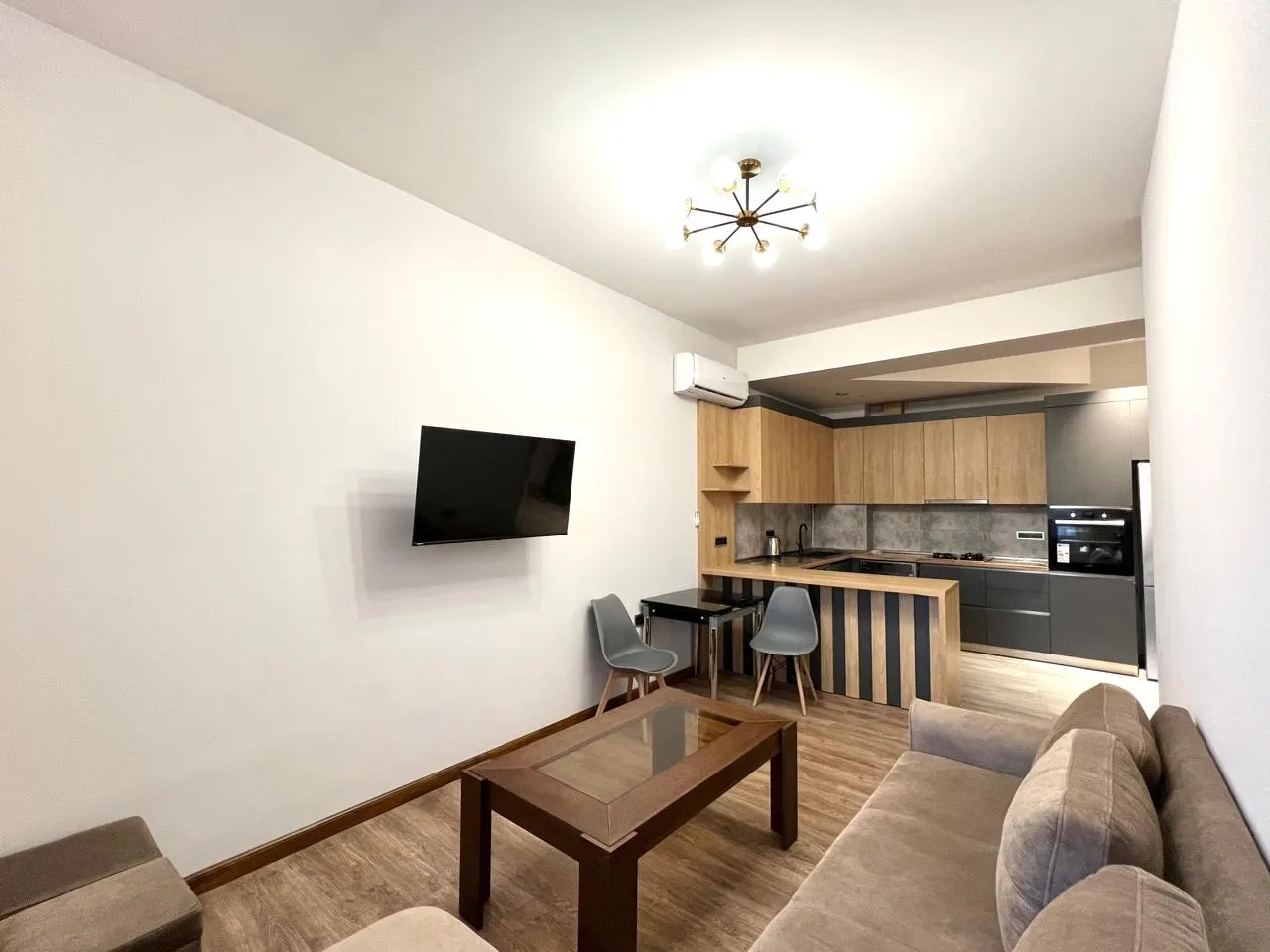 2 սենյականոց բնակարան  Այգեստան 11ին փող, Կենտրոն Երևան, 159548