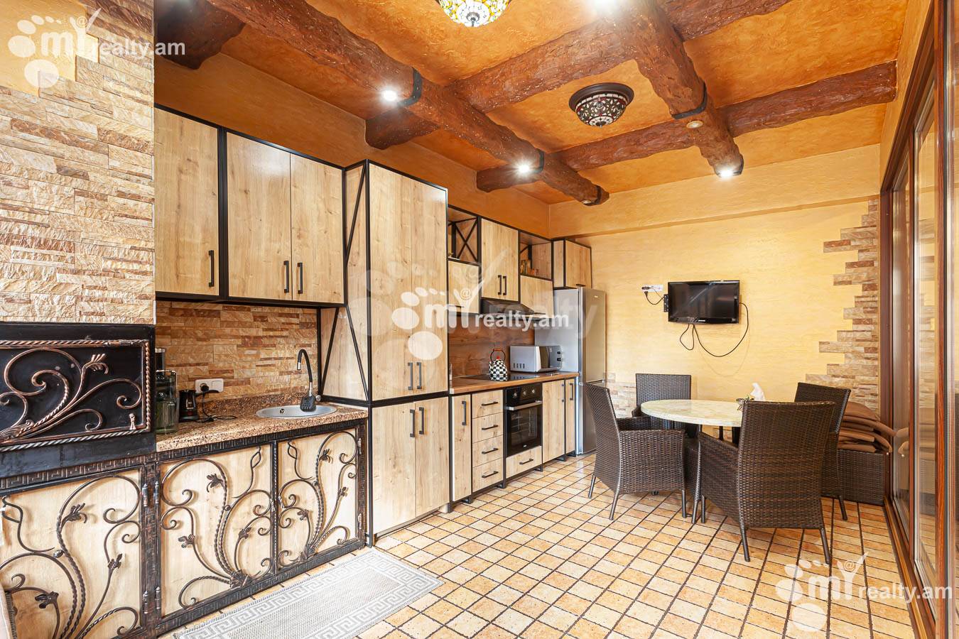 3 bedroom apartment for sale خیابان تِریان, مرکز شهر ایروان, 154452