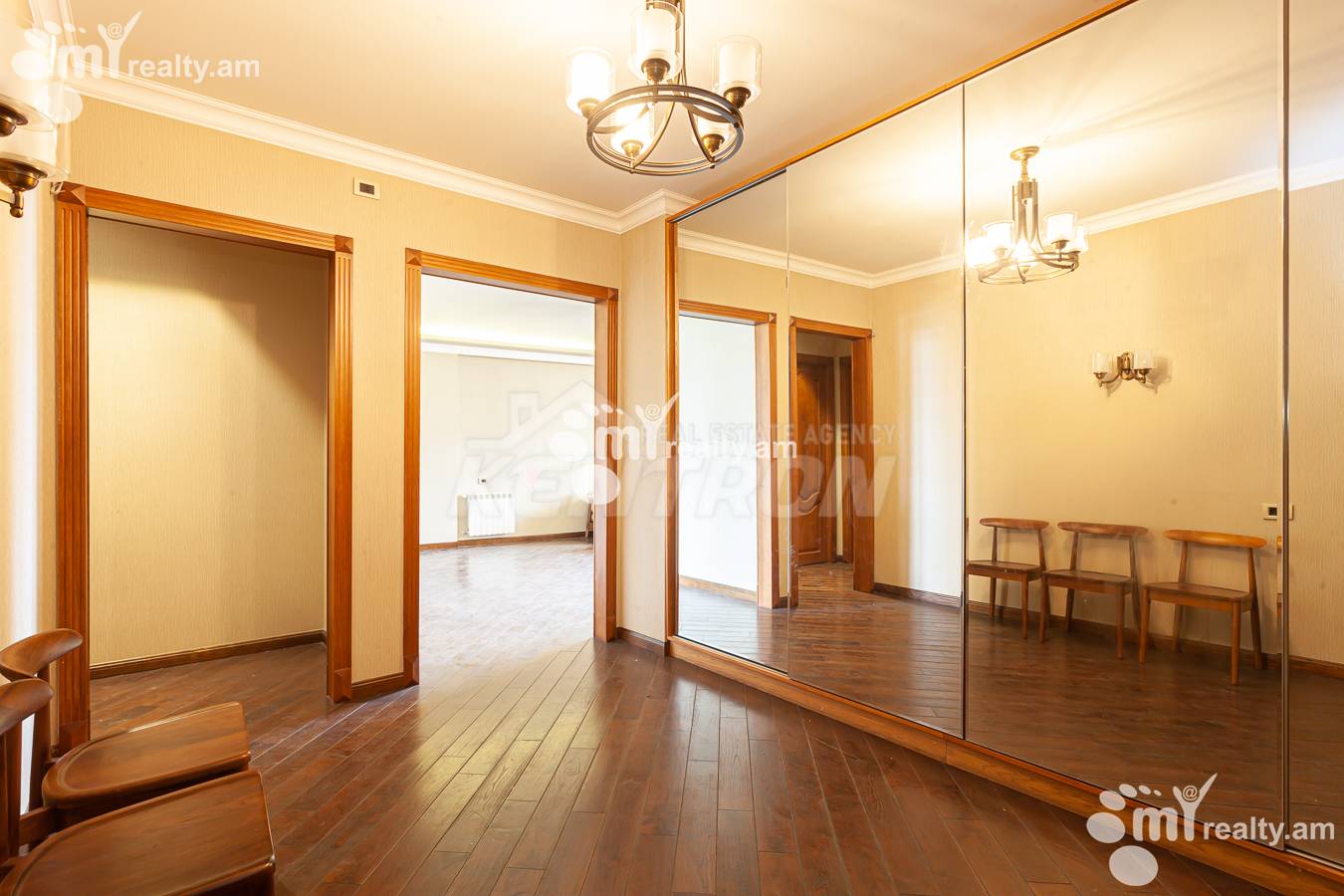 3 bedroom apartment for sale Aram St, Center Yerevan, 156336