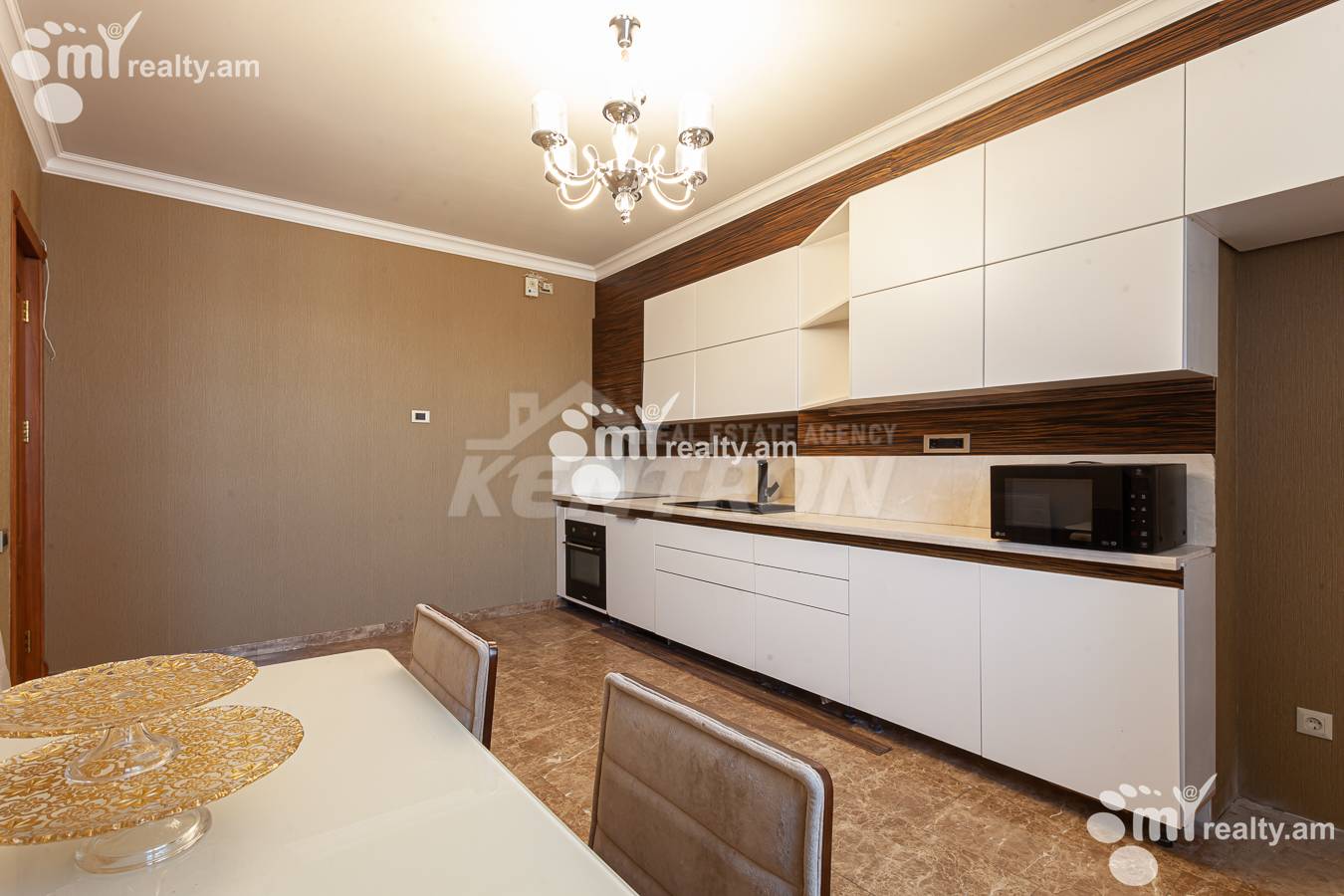 3 bedroom apartment for sale Aram St, Center Yerevan, 156336