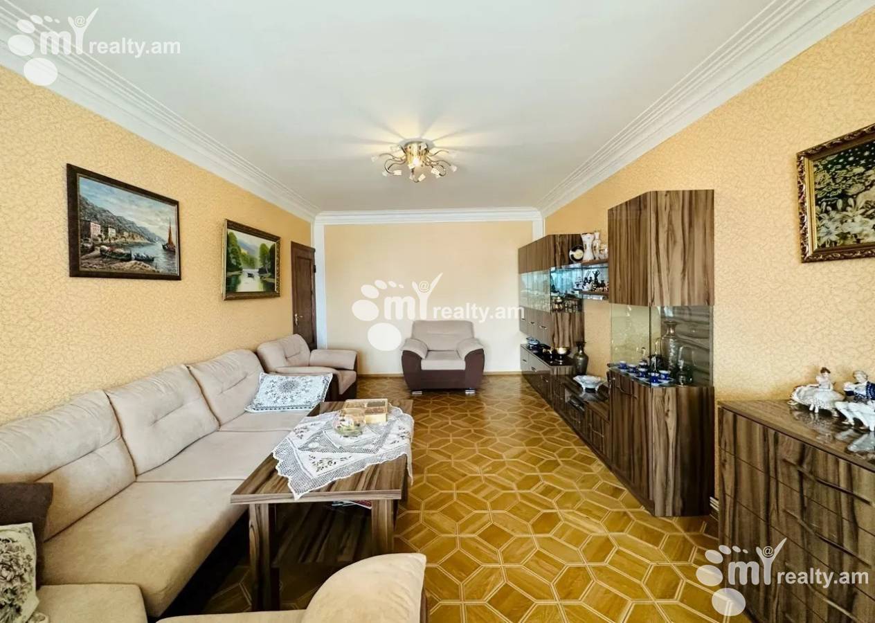 3 սենյականոց բնակարան  Կոմիտասի պող, Արաբկիր Երևան, 157044