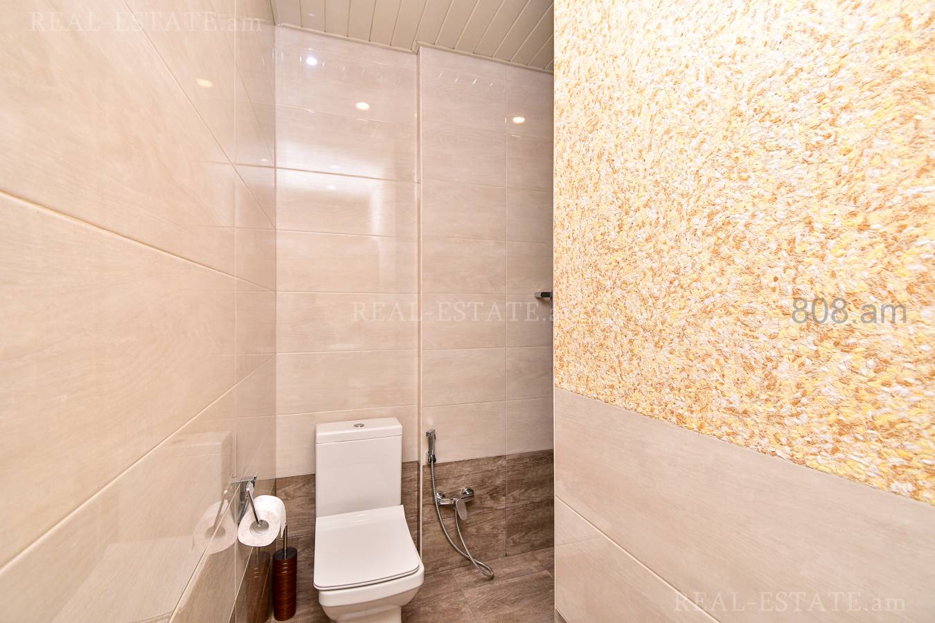 Купить 4 комнатную квартиру Лер. Камсар ул, Центр Ереван, 127317