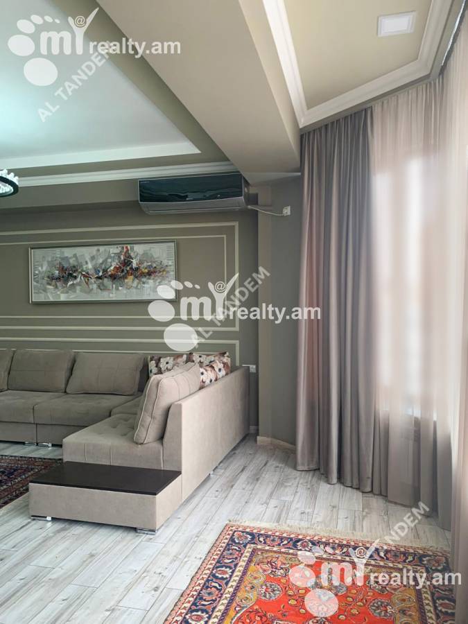 4 bedroom apartment for sale خیابان لِر. کامسار, مرکز شهر ایروان, 159122