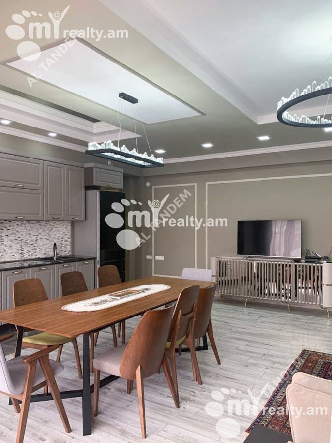 4 bedroom apartment for sale خیابان لِر. کامسار, مرکز شهر ایروان, 159122