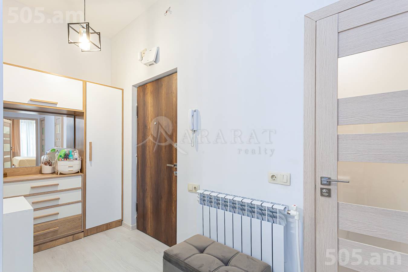 2 սենյականոց բնակարան  Դավթաշեն 1 թաղ., Դավթաշեն Երևան, 148059