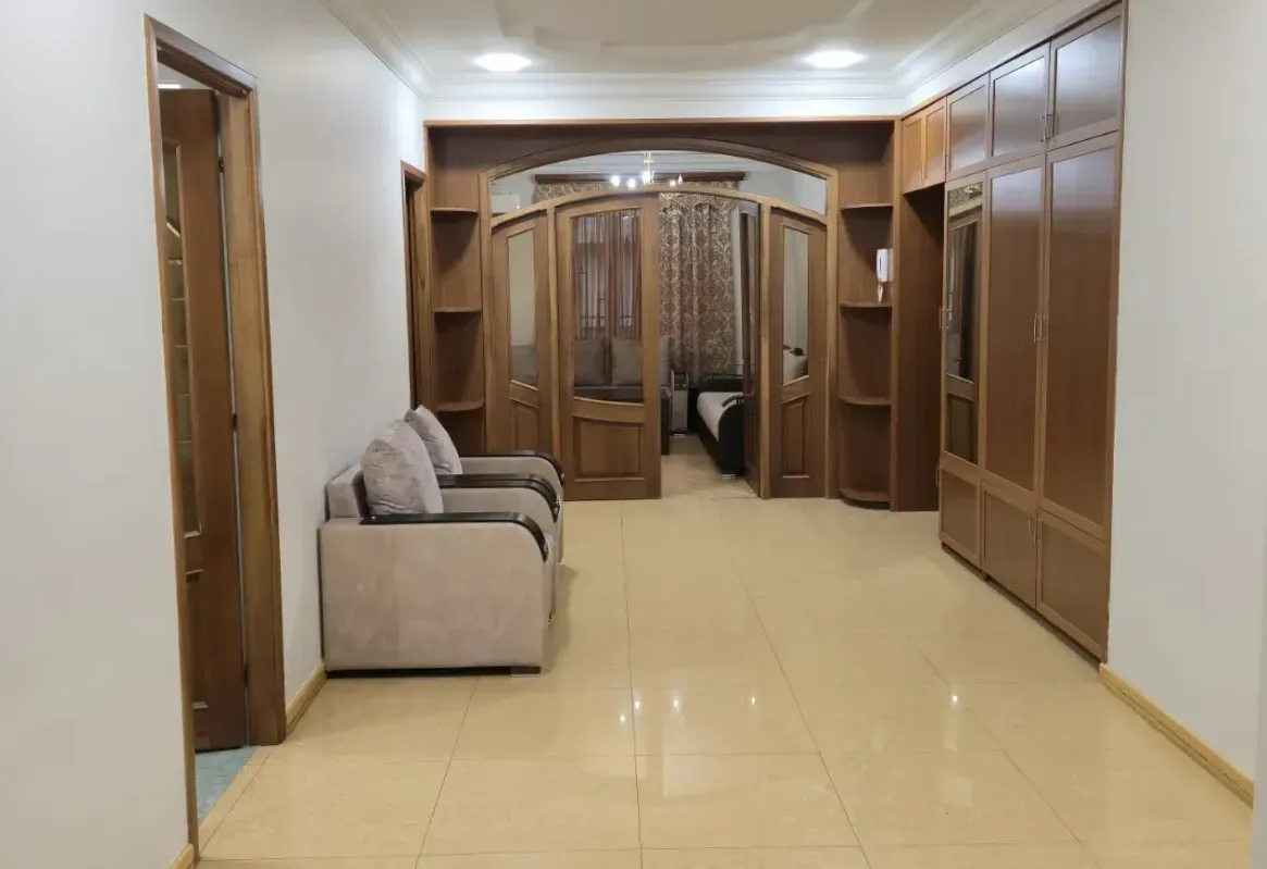 3 bedroom apartment for sale Deghatan St, Center Yerevan, 161502