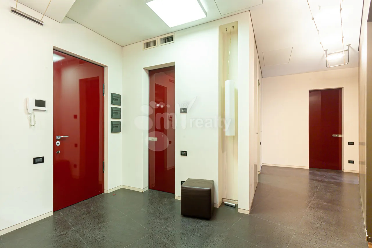 4 bedroom apartment for sale Northern (Hyusisayin)  Ave, Center Yerevan, 157217