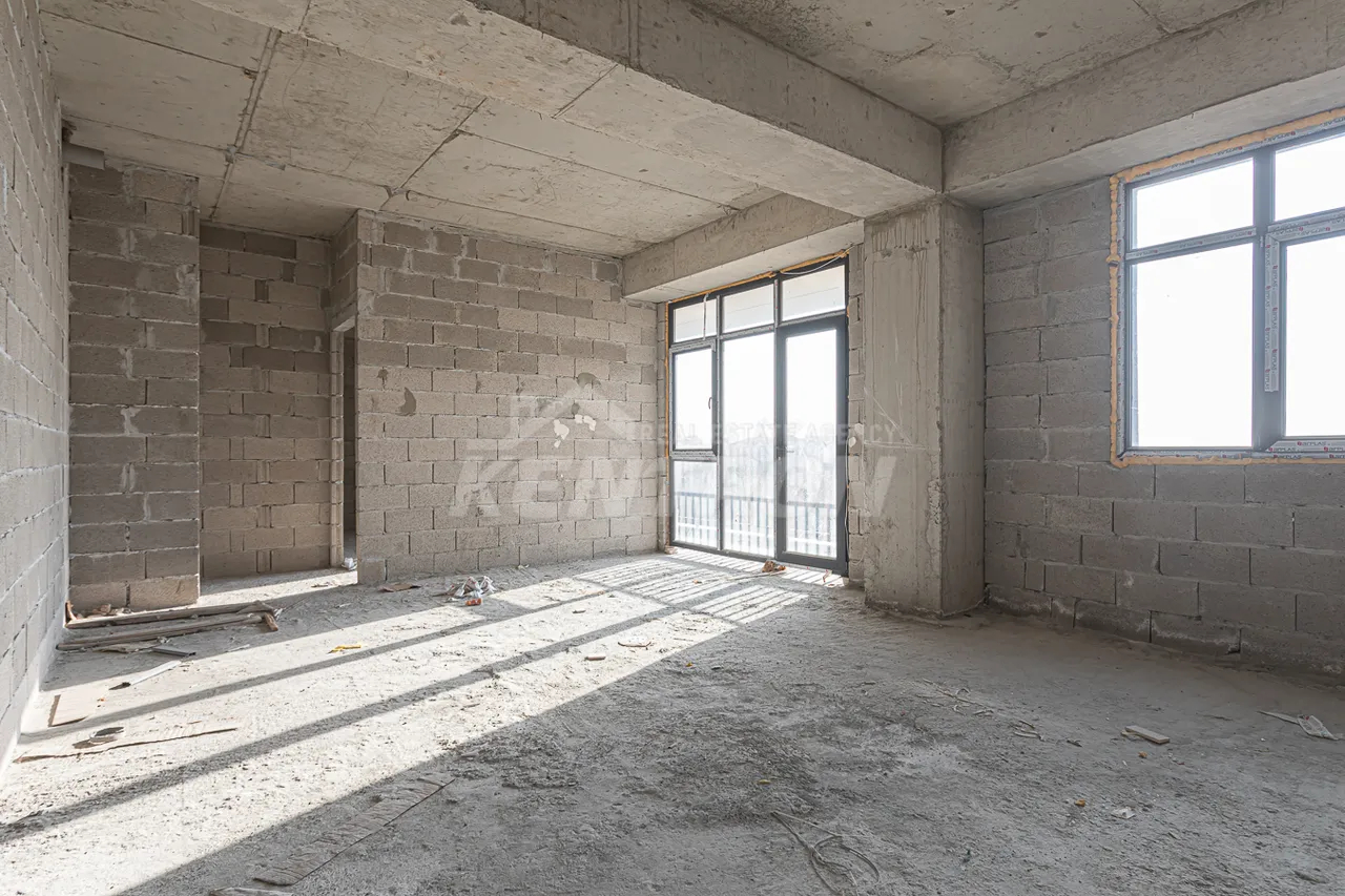 3 bedroom apartment for sale خیابان آنتارایین, مرکز شهر ایروان, 157847