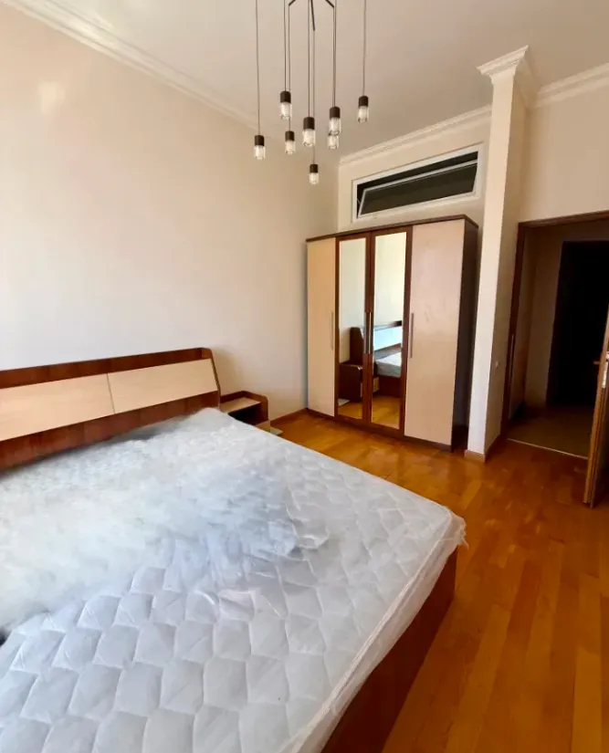 3 bedroom apartment for rent خیابان تومانیان, مرکز شهر ایروان, 161802